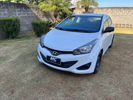 HYUNDAI HB20 1.0 COMFORT 12V FLEX 4P MANUAL HYUNDAI HB20 1.0 COMFORT 12V FLEX 4P MANUAL